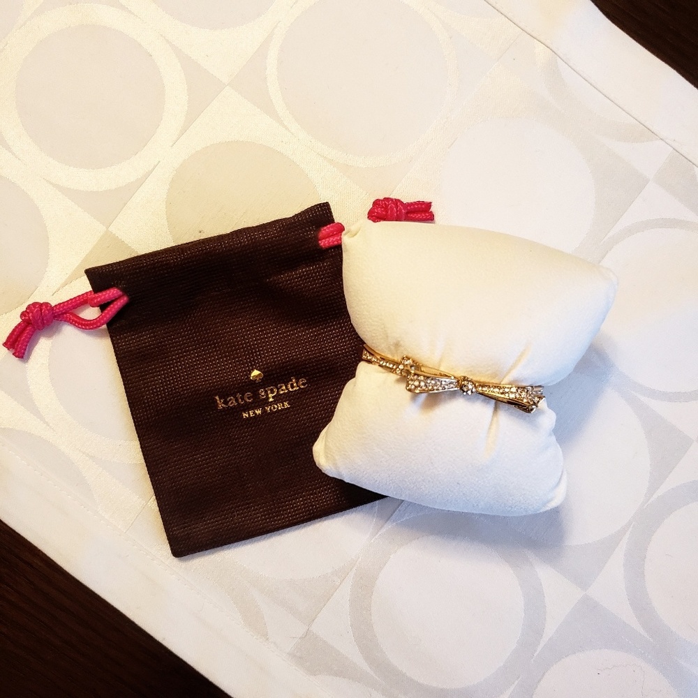 Kate Spade New York Love Notes Hinged Bangle